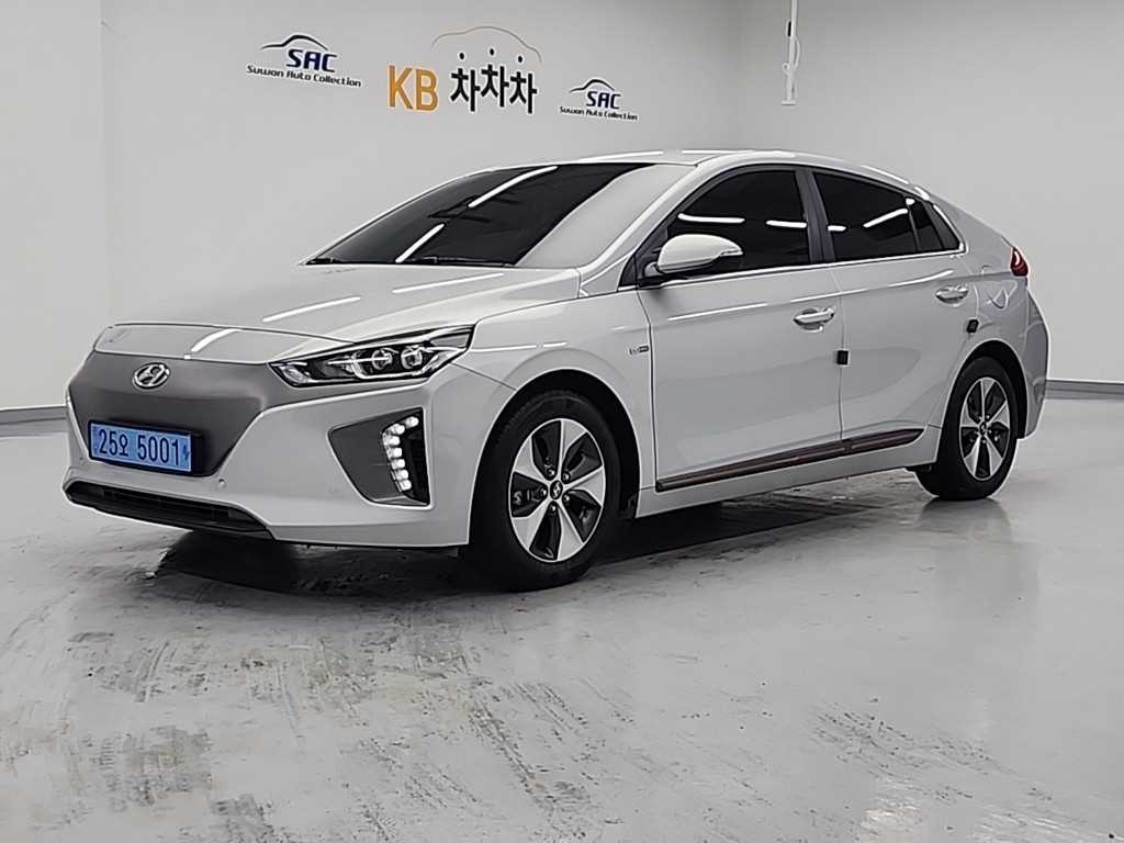 HYUNDAI Ioniq - Vista 2