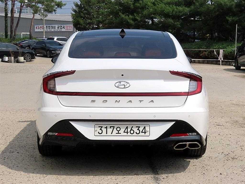 HYUNDAI Sonata - Vista 4