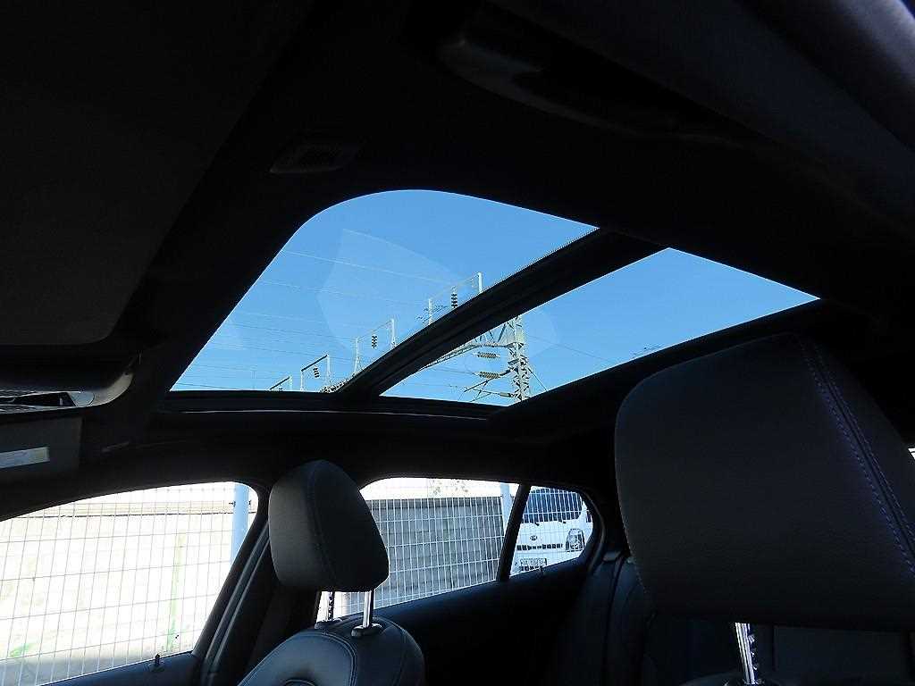 BMW 1 series 2024 Negro - Importación desde Corea - HF Imports Iquique - Foto 16