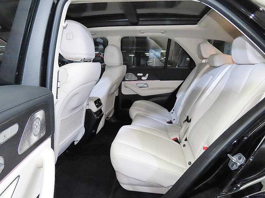 Mercedes Benz GLE Class - Vista 7