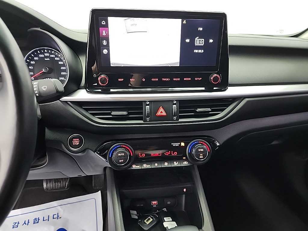 KIA K3 - Vista 10