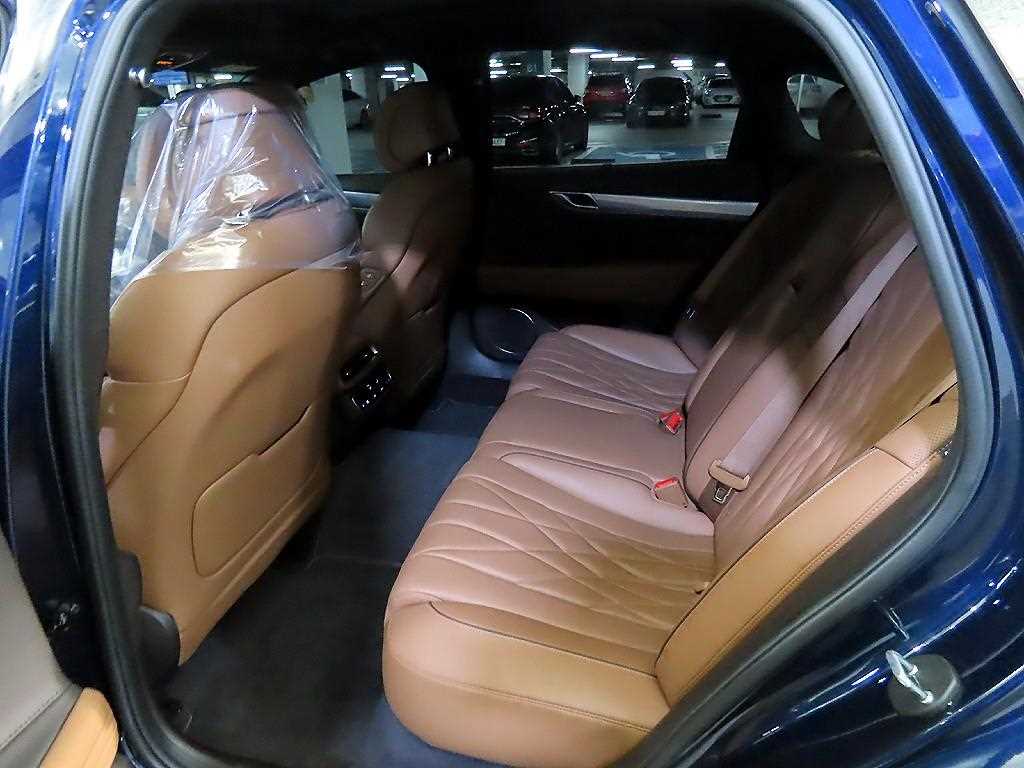 Genesis G80 - Vista 7