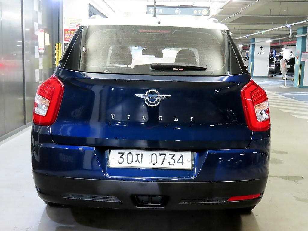 Ssangyong Tivoli - Vista 5