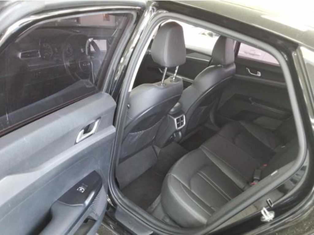 KIA K5 - Vista 11