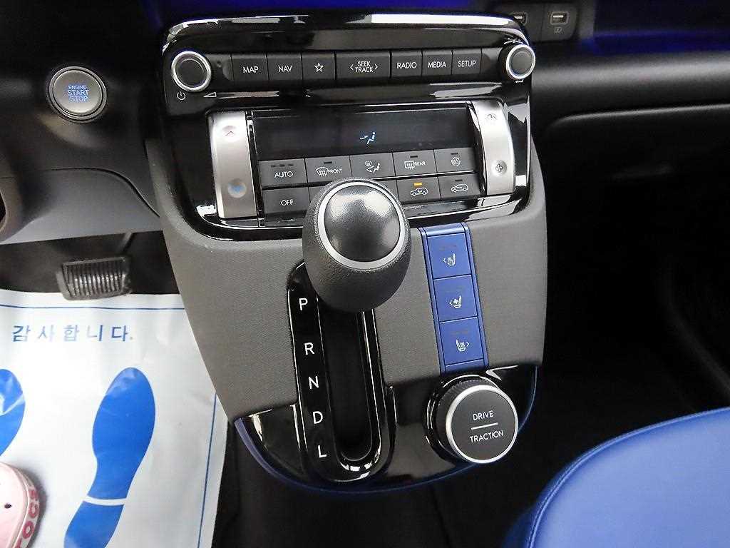 HYUNDAI Casper - Vista 10