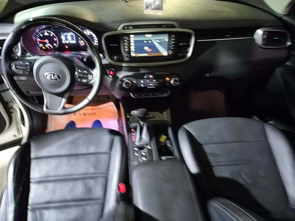 KIA Sorento - Vista 10