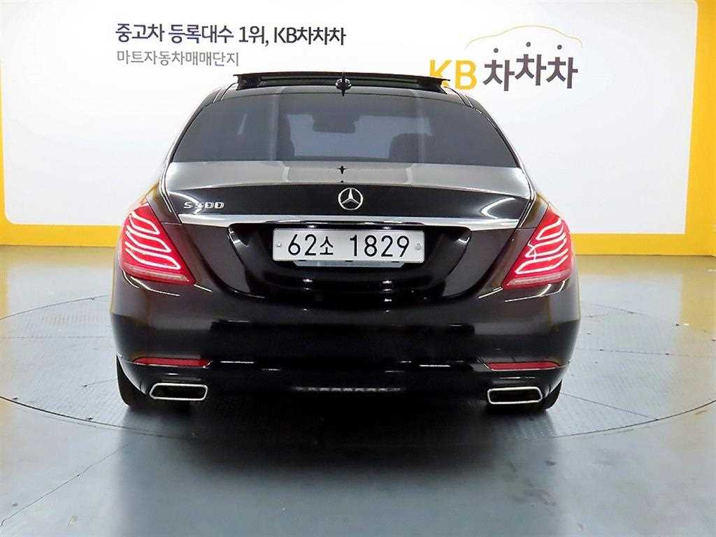 Mercedes Benz S Class - Vista 3