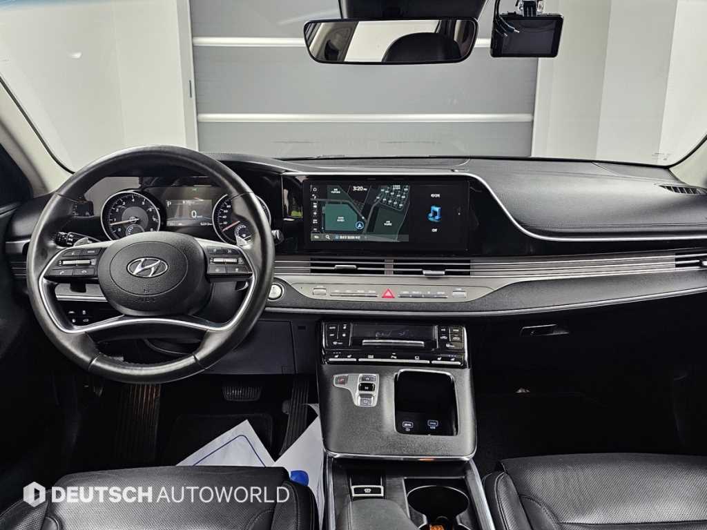 HYUNDAI Grandeur - Vista 7