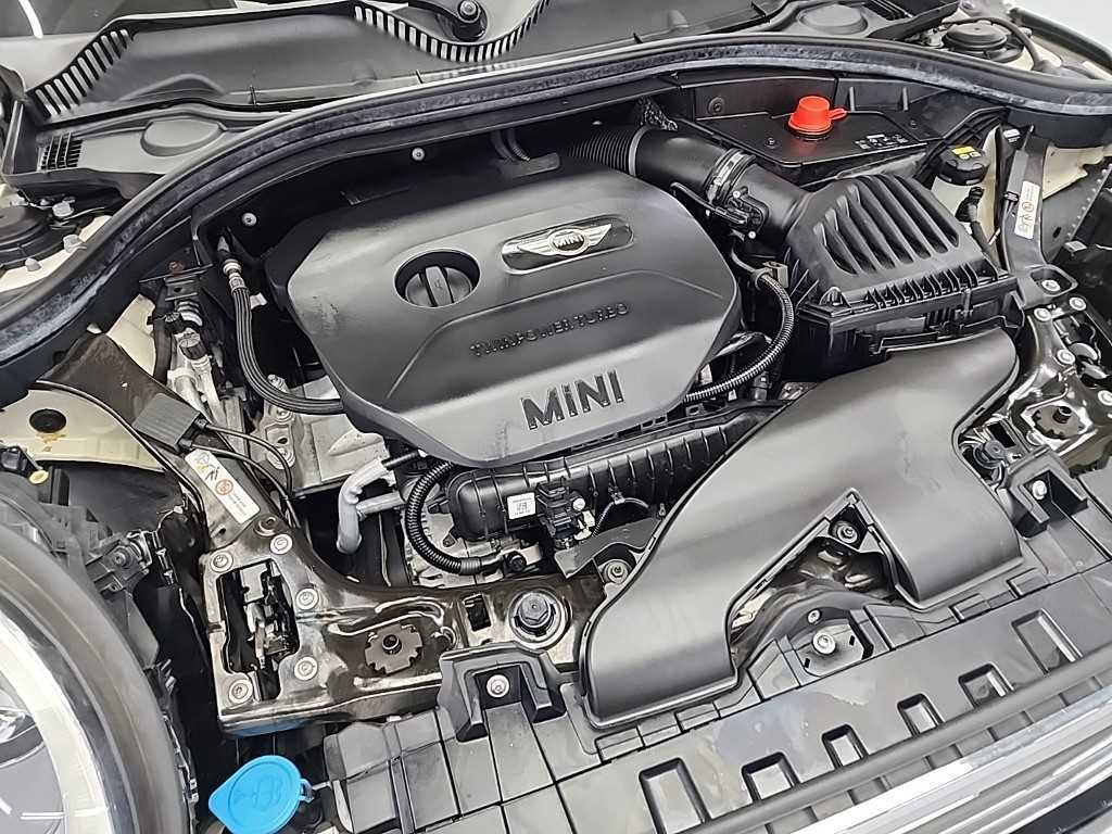 Mini Clubman - Vista 5
