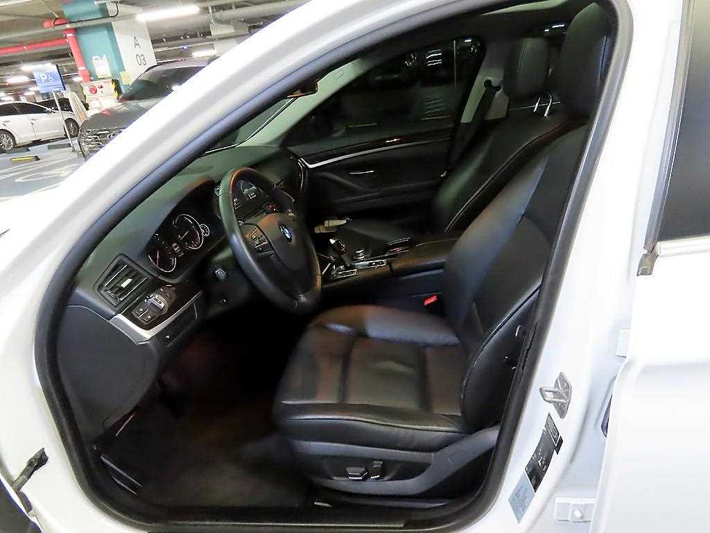 BMW 5 Series - Vista 6