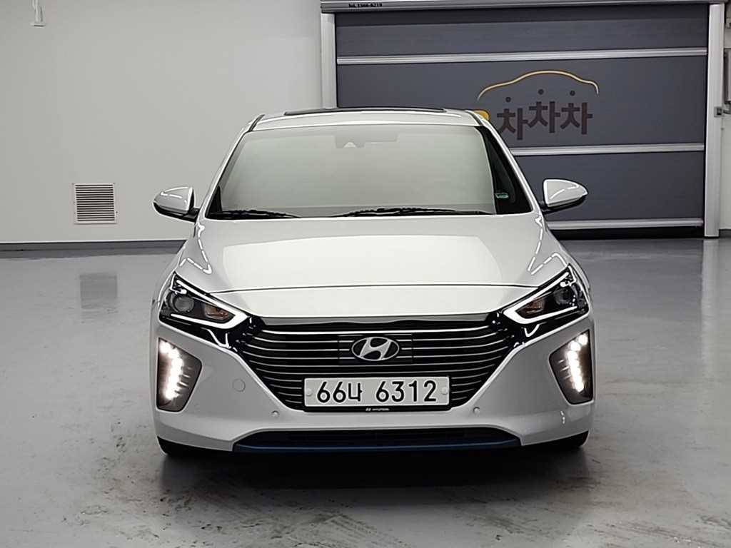 HYUNDAI Ioniq - Vista 2