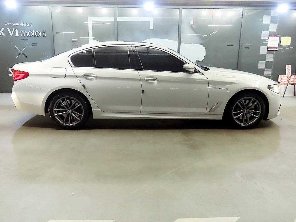 BMW 5 Series - Vista 3