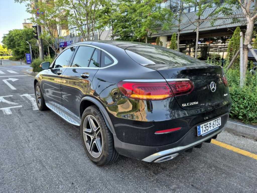 Mercedes Benz GLC Class - Vista 3