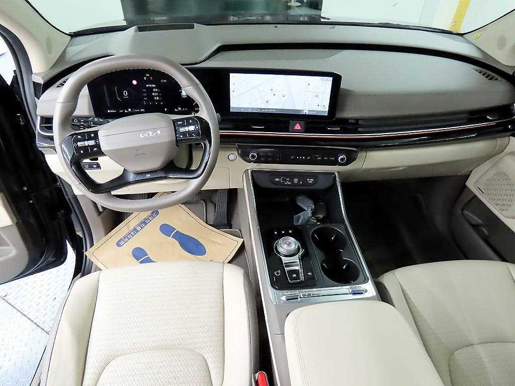 KIA Carnival - Vista 7