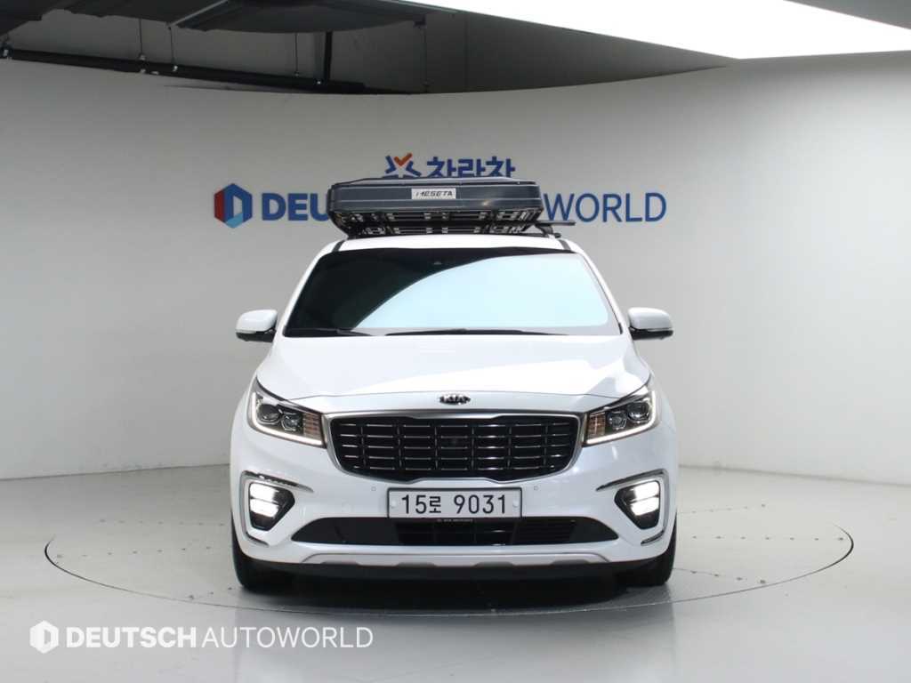 KIA Carnival - Vista 3
