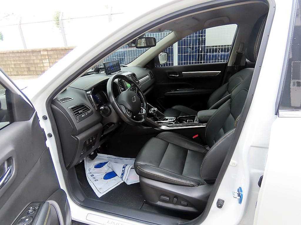 SAMSUNG QM6 - Vista 5