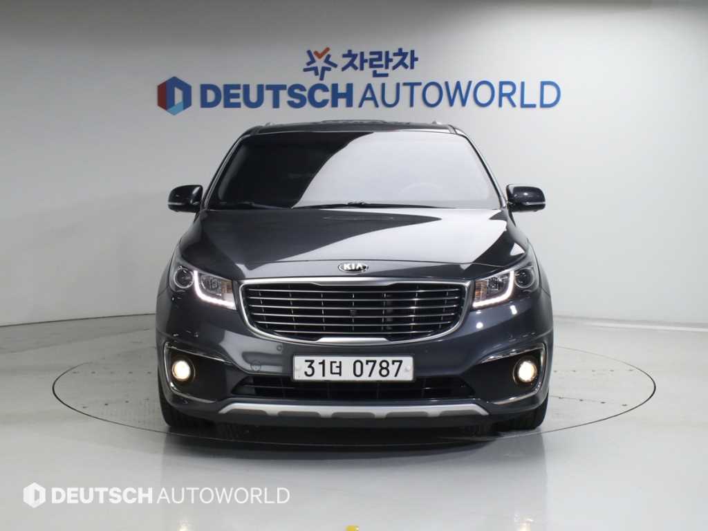KIA Carnival 2016 Gris - Importación desde Corea - HF Imports Iquique - Foto 1