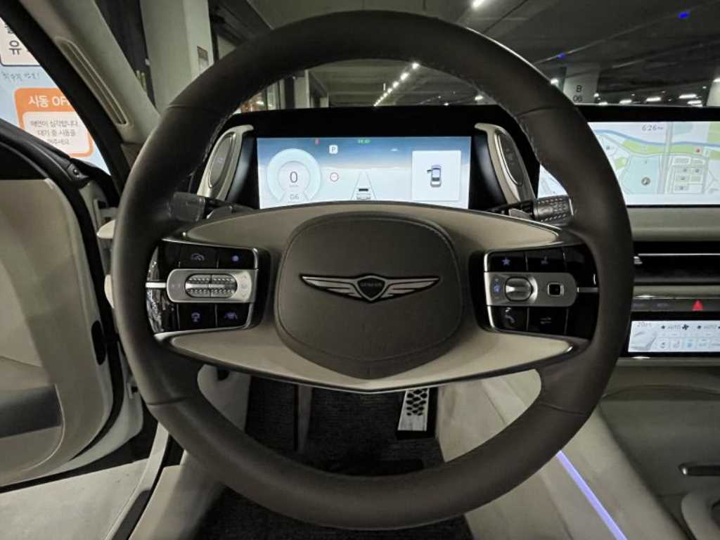 Genesis G90 - Vista 8