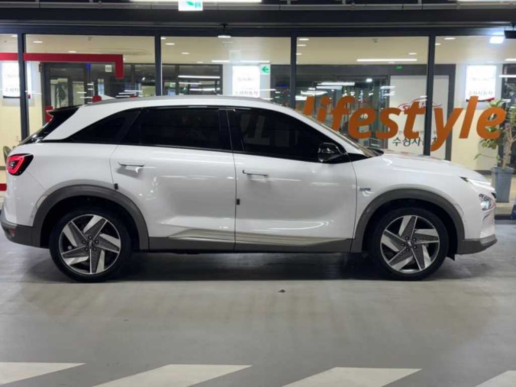 HYUNDAI Nexo - Vista 3