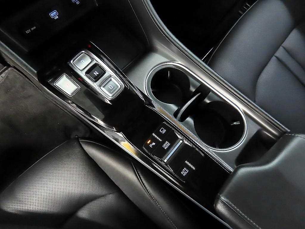 HYUNDAI Sonata - Vista 10