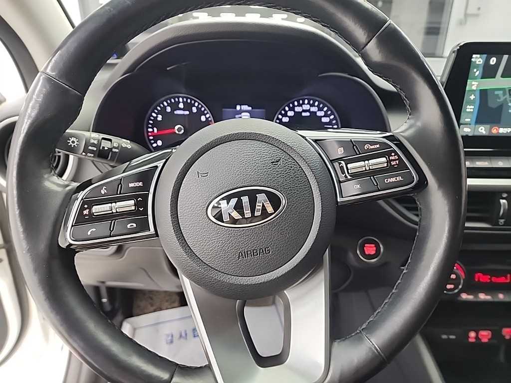 KIA K3 - Vista 9