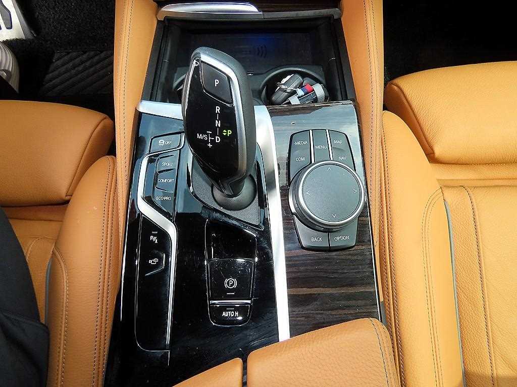 BMW 5 Series - Vista 12