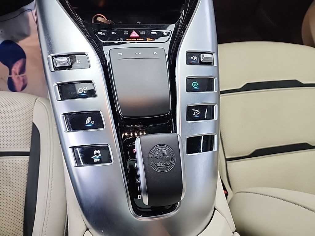 Mercedes Benz AMG GT - Vista 8