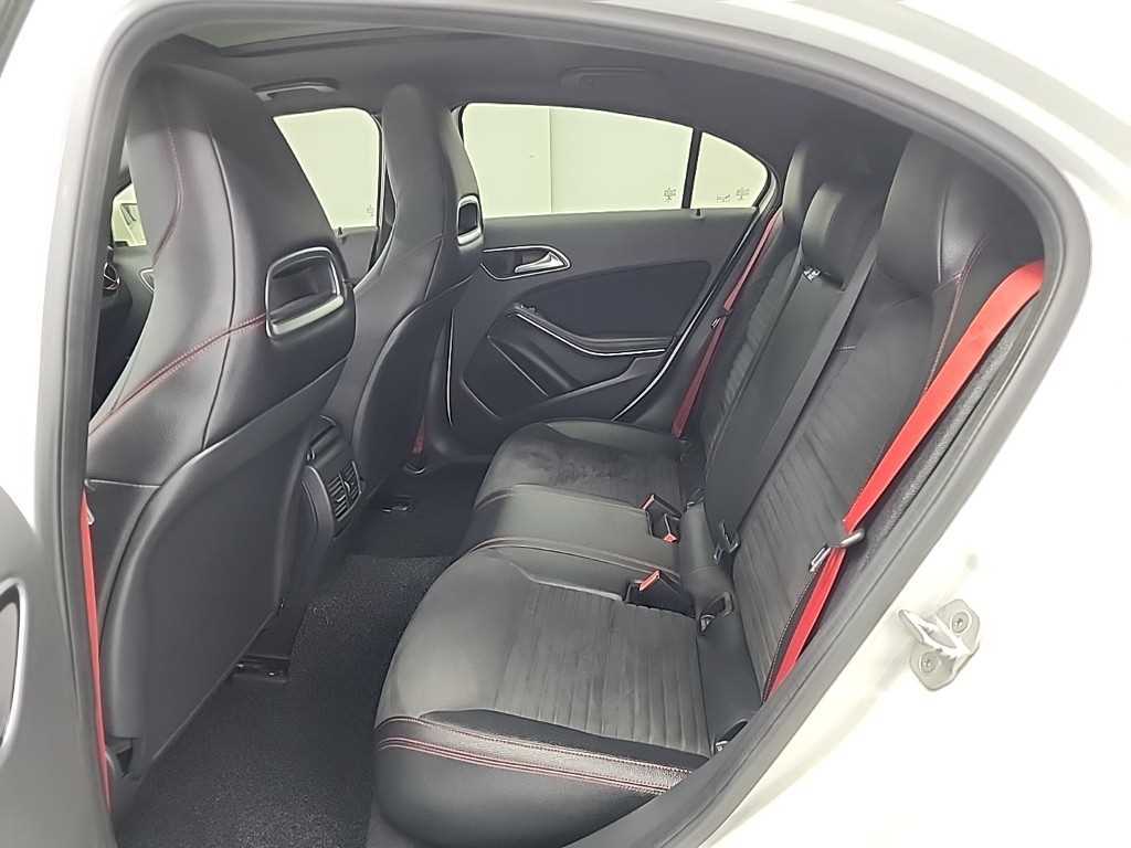 Mercedes Benz A Class - Vista 12