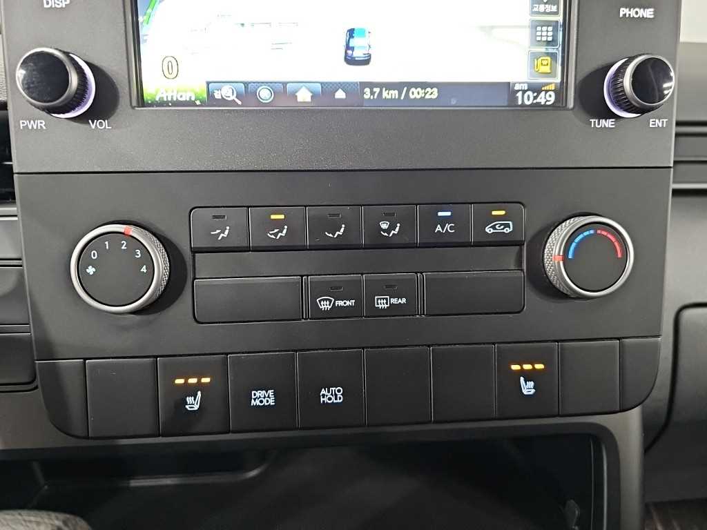 HYUNDAI Staria - Vista 10