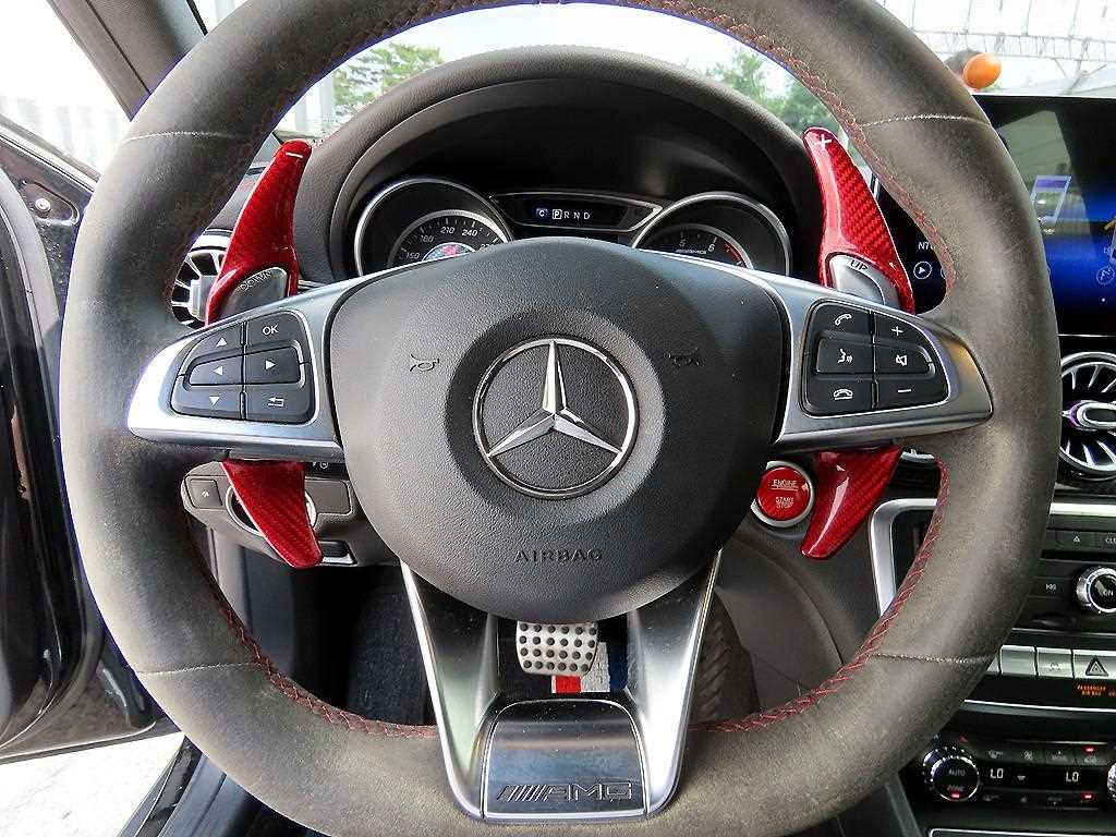 Mercedes Benz GLA Class - Vista 8