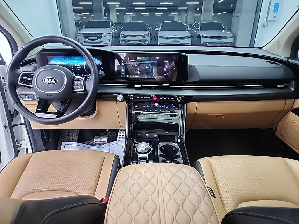 KIA Carnival - Vista 7