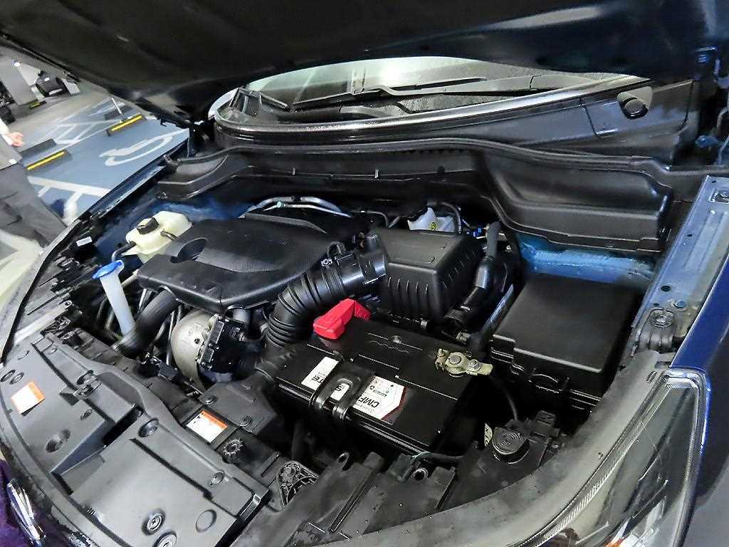 Ssangyong Tivoli 2016 Azul - Importación desde Corea - HF Imports Iquique - Foto 18