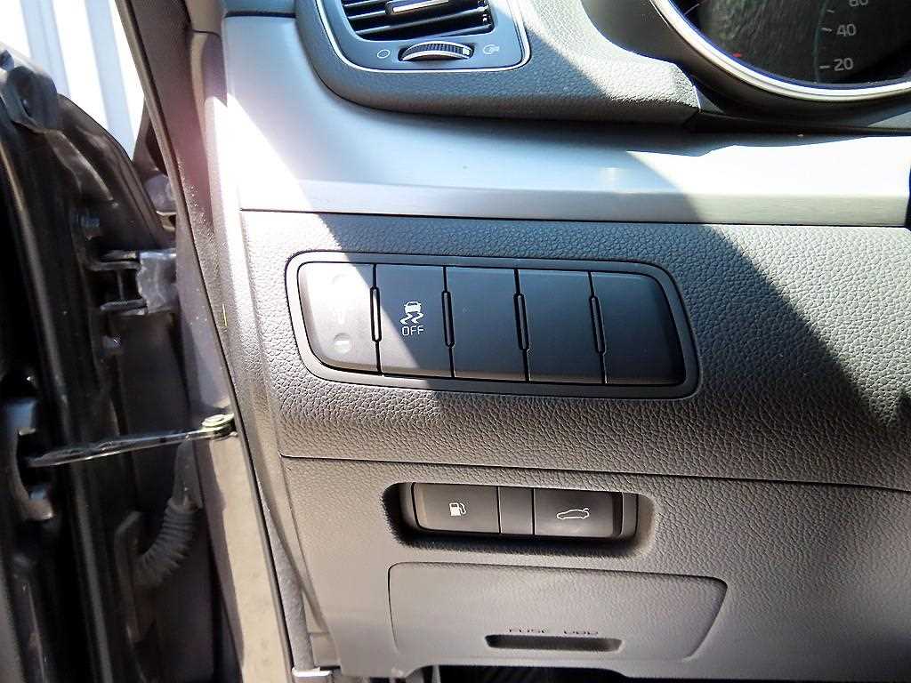 KIA K7 - Vista 12