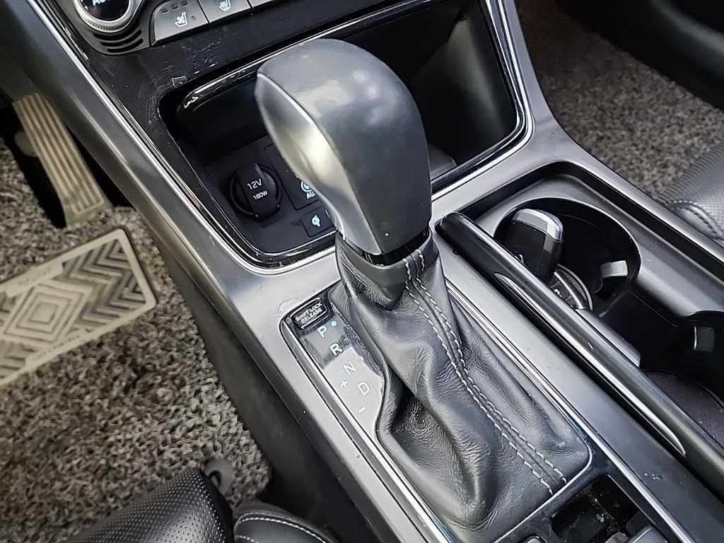 HYUNDAI Grandeur - Vista 8