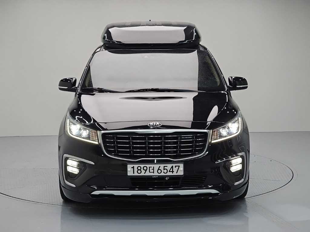 KIA Carnival - Vista 2