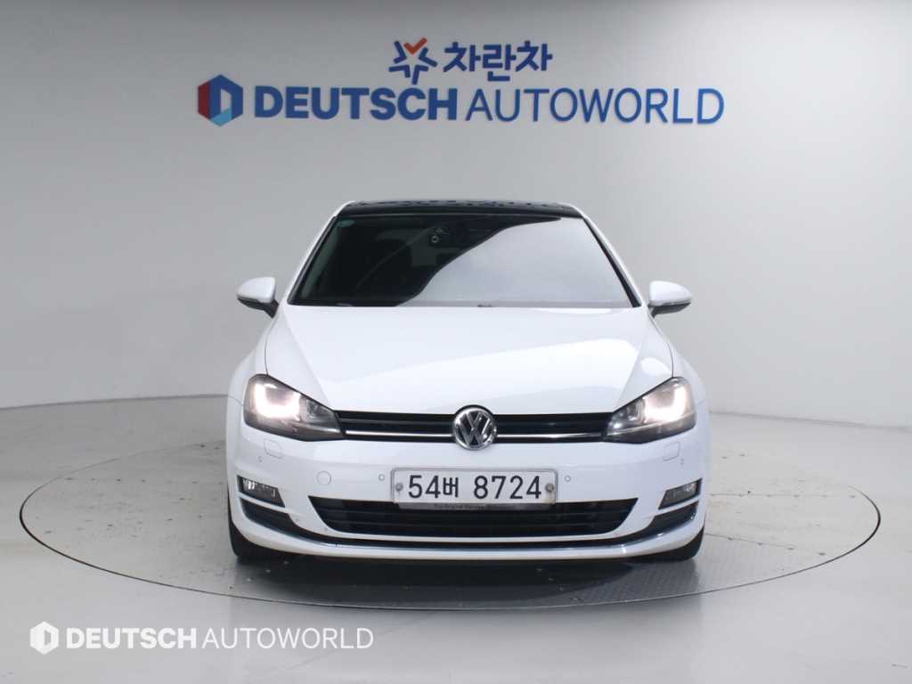 Volkswagen Golf - Vista 3