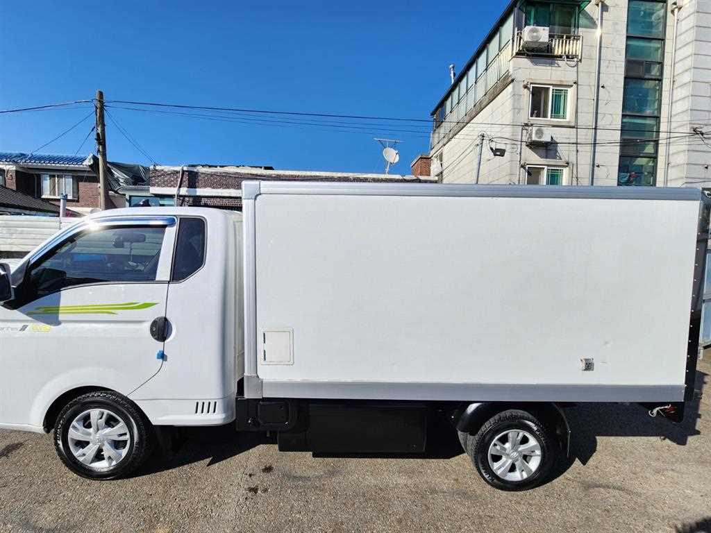 Small Truck Freezer Box(Low Deck) - Vista 8