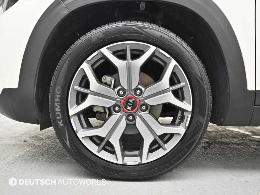 KIA Seltos - Vista 5
