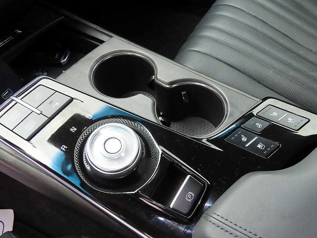 KIA K8 - Vista 11