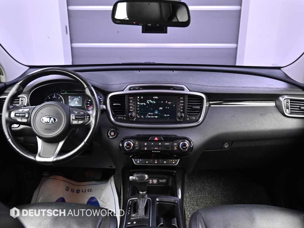 KIA Sorento - Vista 7