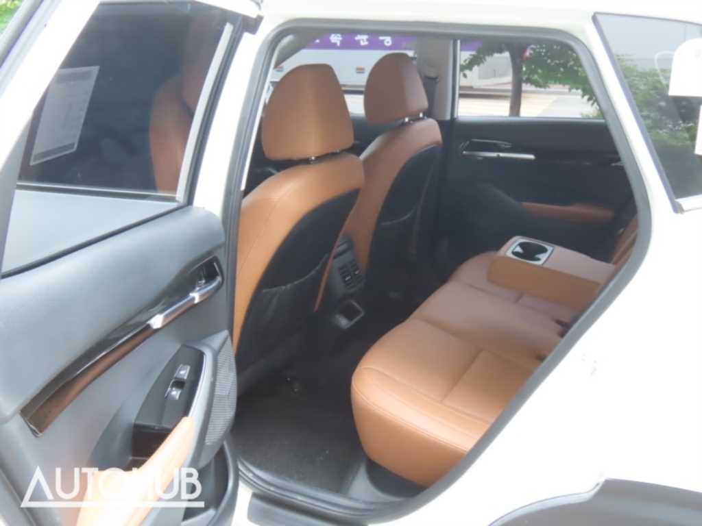 KIA Seltos 2024 Blanco - Importación desde Corea - HF Imports Iquique - Foto 15