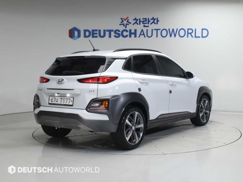 HYUNDAI Kona - Vista 2