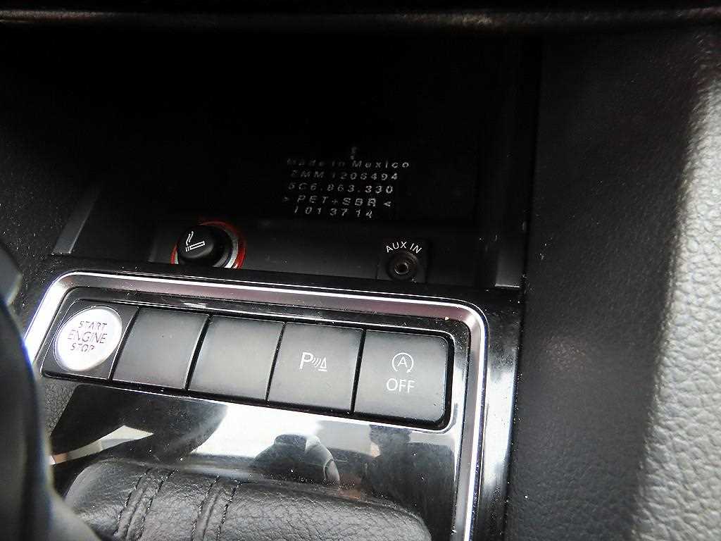 Volkswagen Jetta - Vista 12