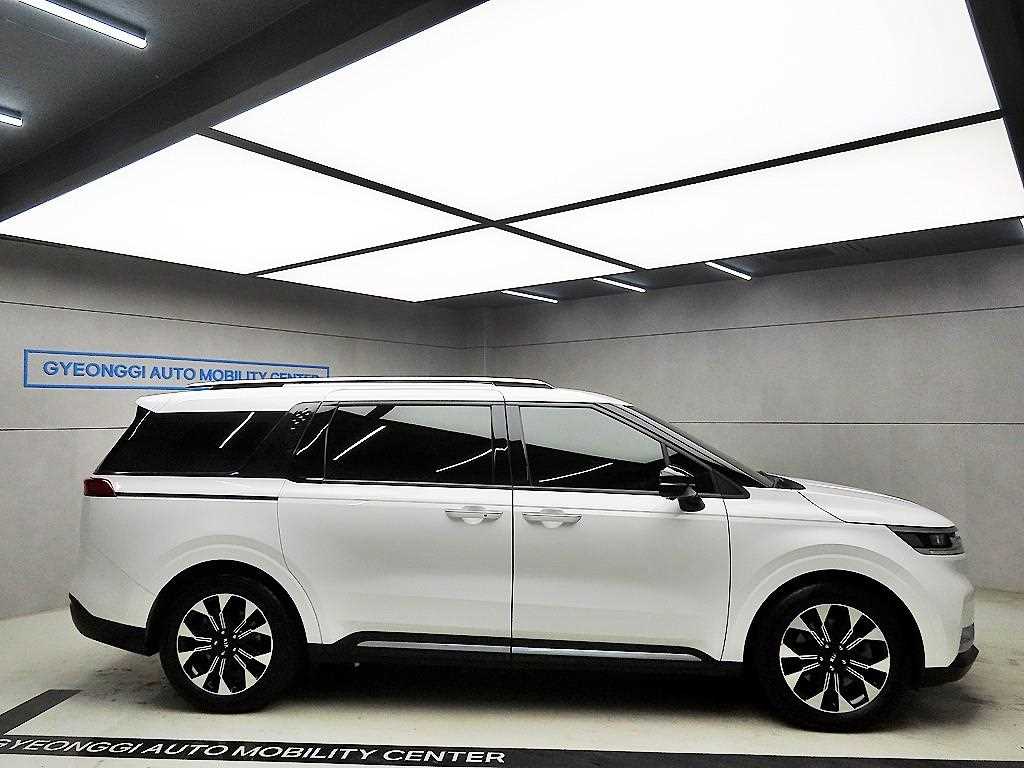 KIA Carnival - Vista 2