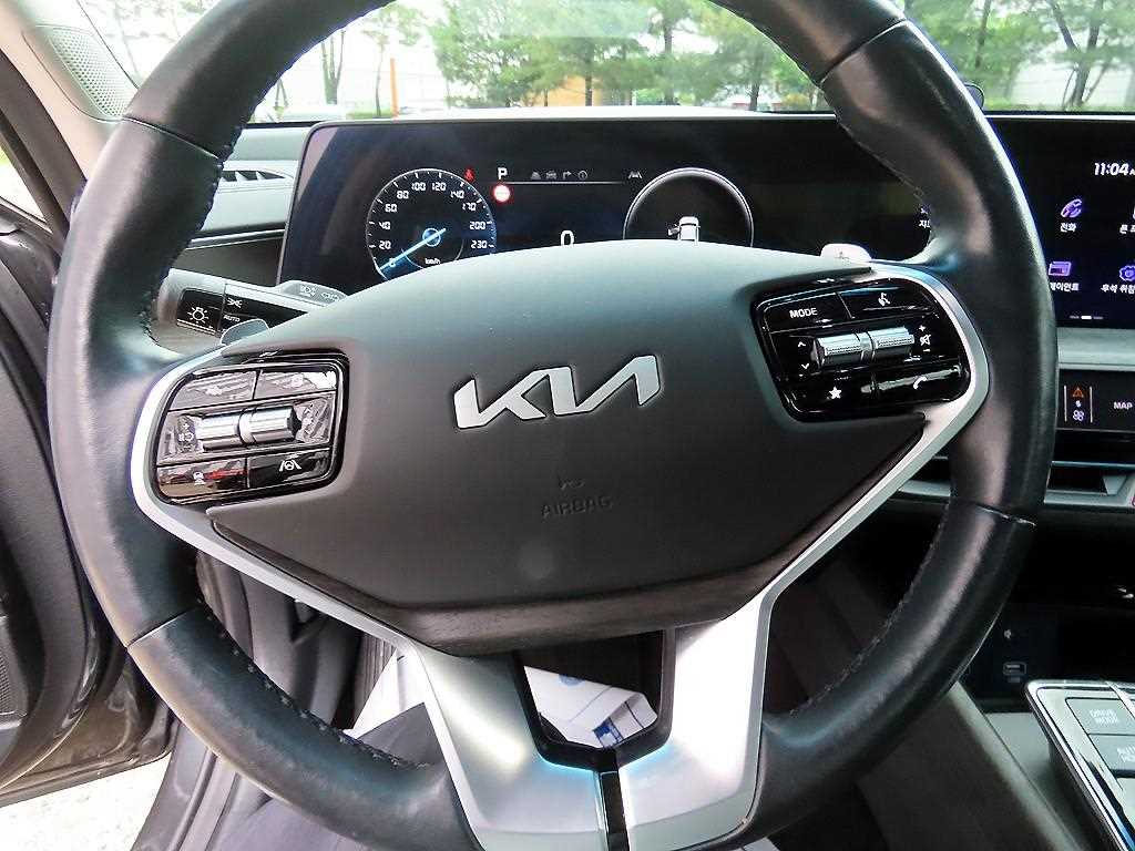 KIA K8 - Vista 8