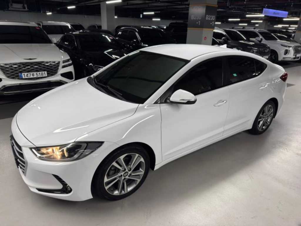 HYUNDAI Avante 2018 - Importación desde Corea - HF Imports Iquique - Foto 1