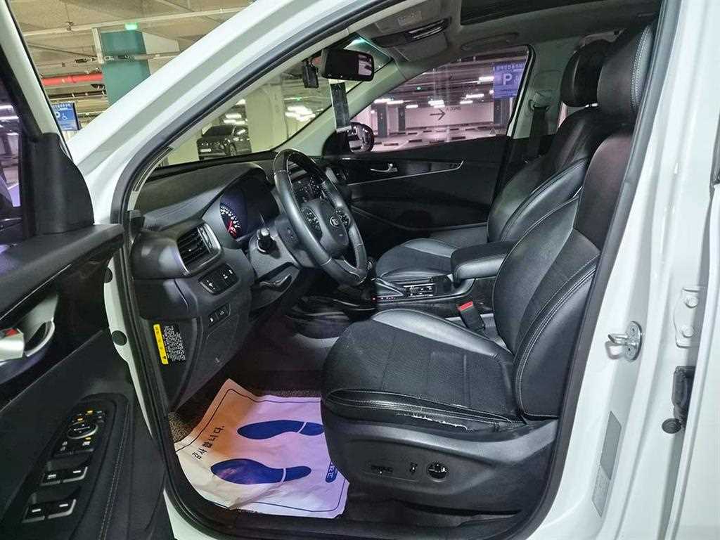 KIA Sorento - Vista 6