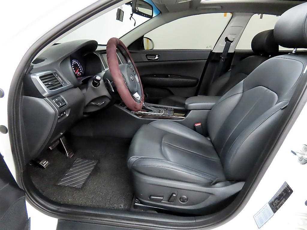KIA K5 - Vista 5