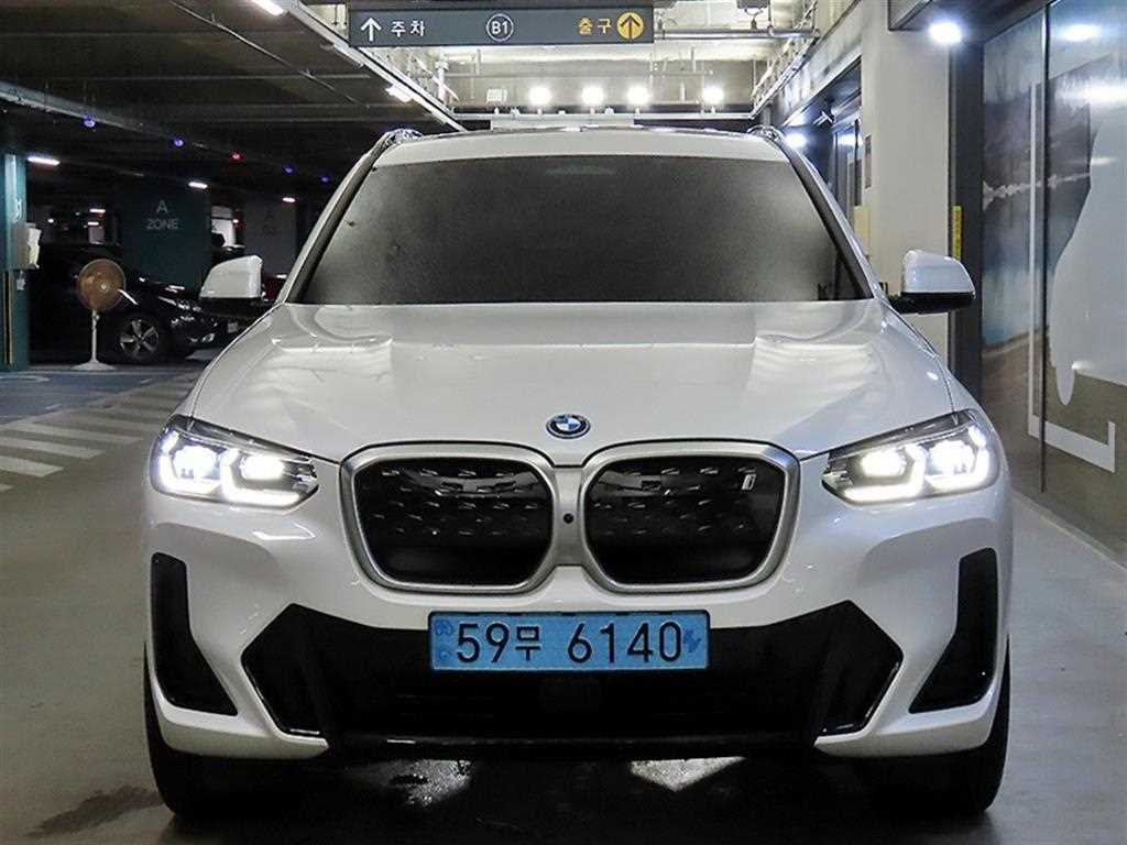 BMW iX3 - Vista 2