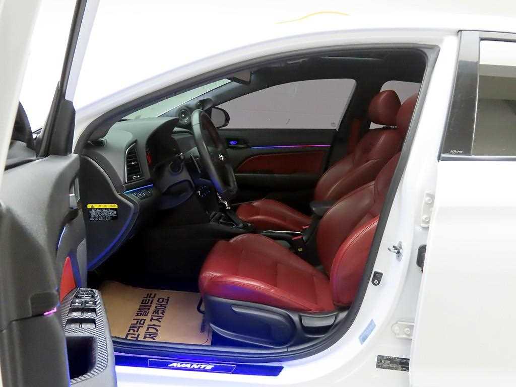 HYUNDAI Avante 2018 - Importación desde Corea - HF Imports Iquique - Foto 13